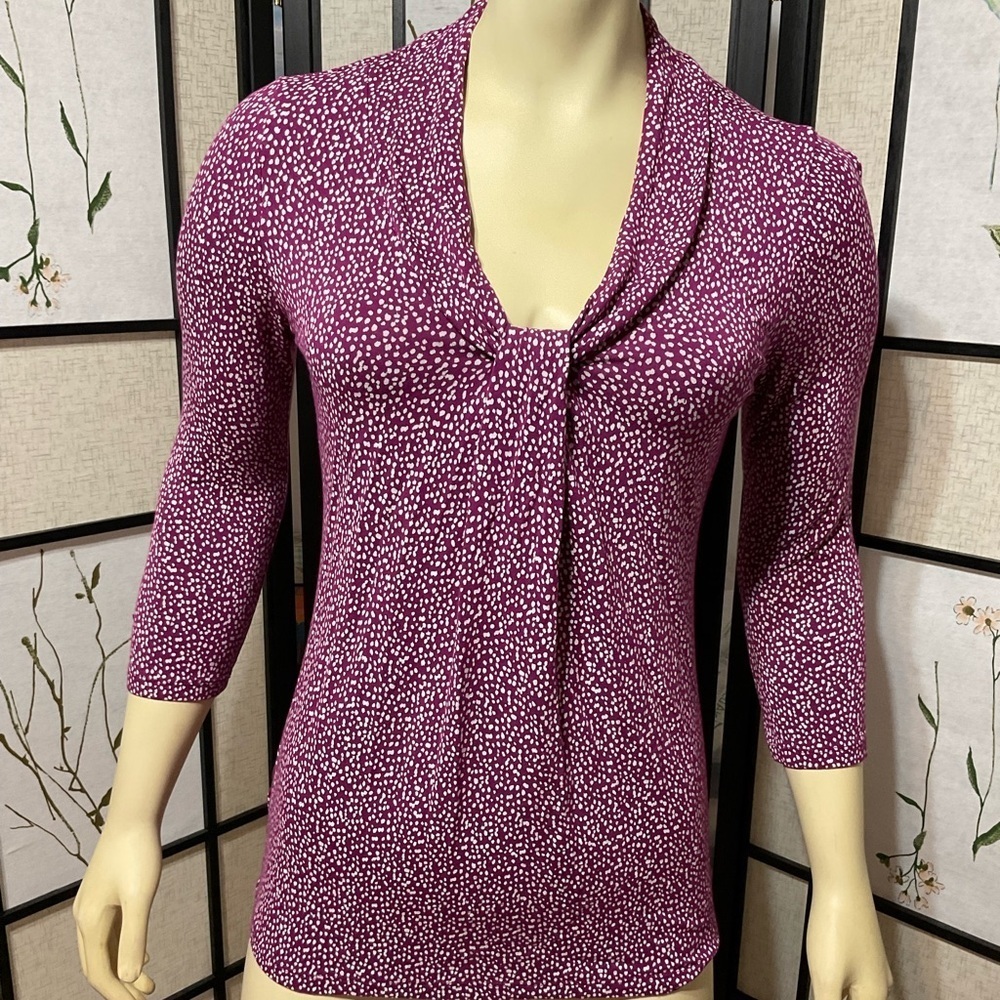 Ann Taylor V-Neck Stretchy Top Size S